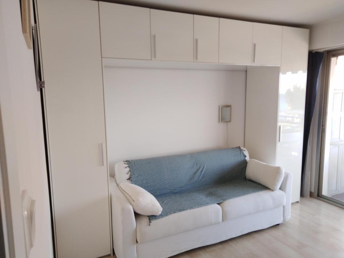 Studio F1 Vue Mer A 30M Des Plages Cagnes-sur-Mer Bagian luar foto